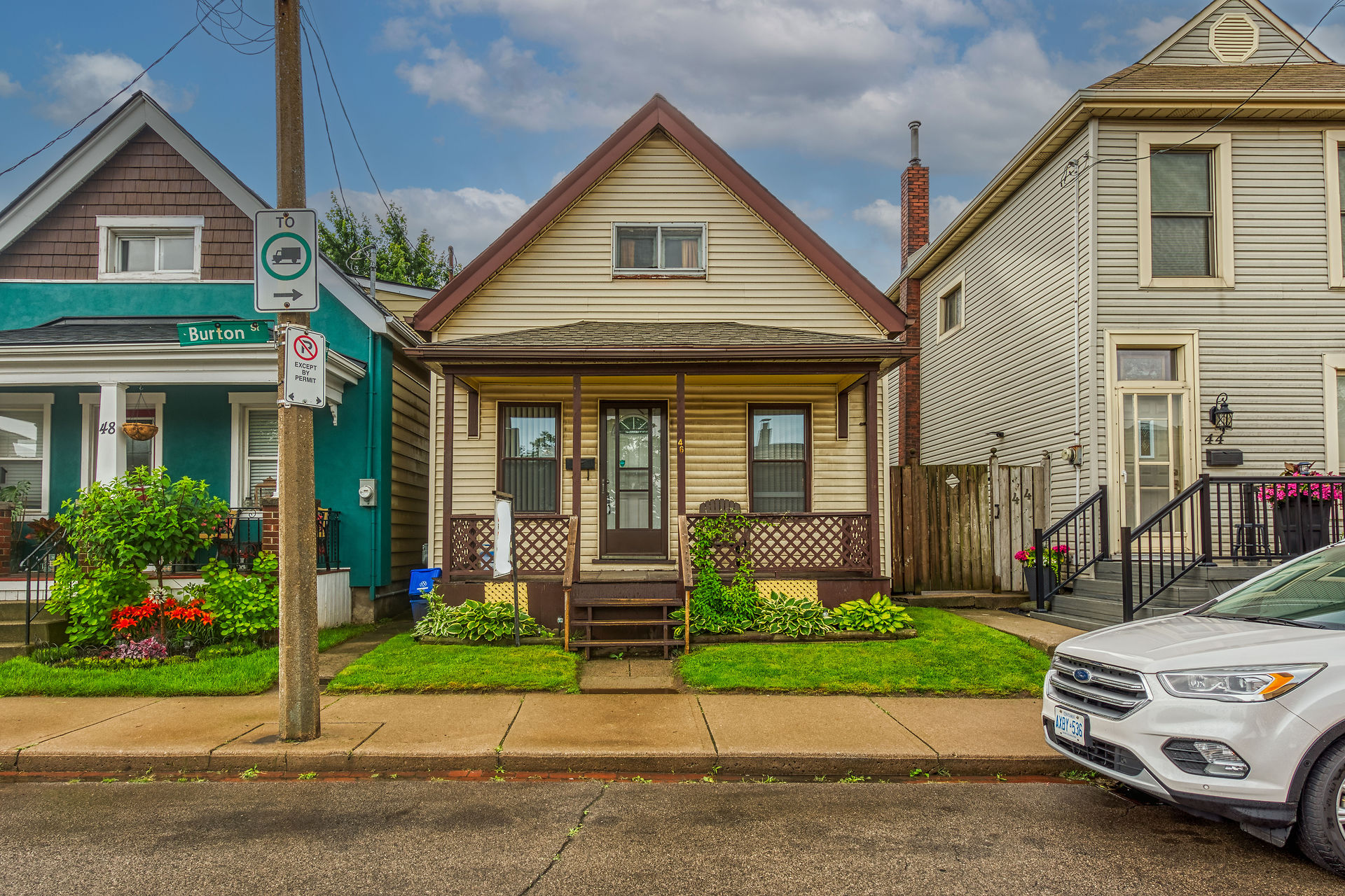 Virtual tour of 46 Burton Street Hamilton Ontario L8L 3P8