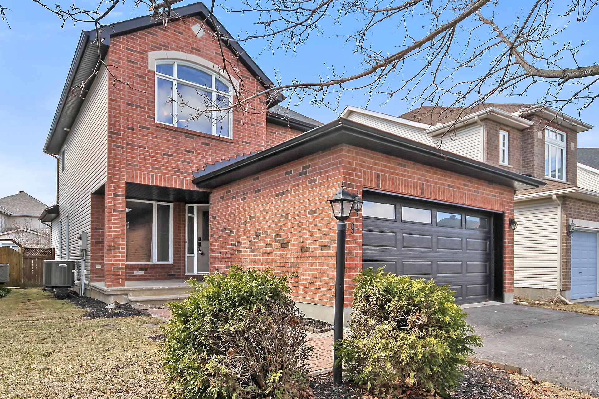 Virtual tour of 9 Knowlton Drive, Ottawa, Ontario, K2G 6P1