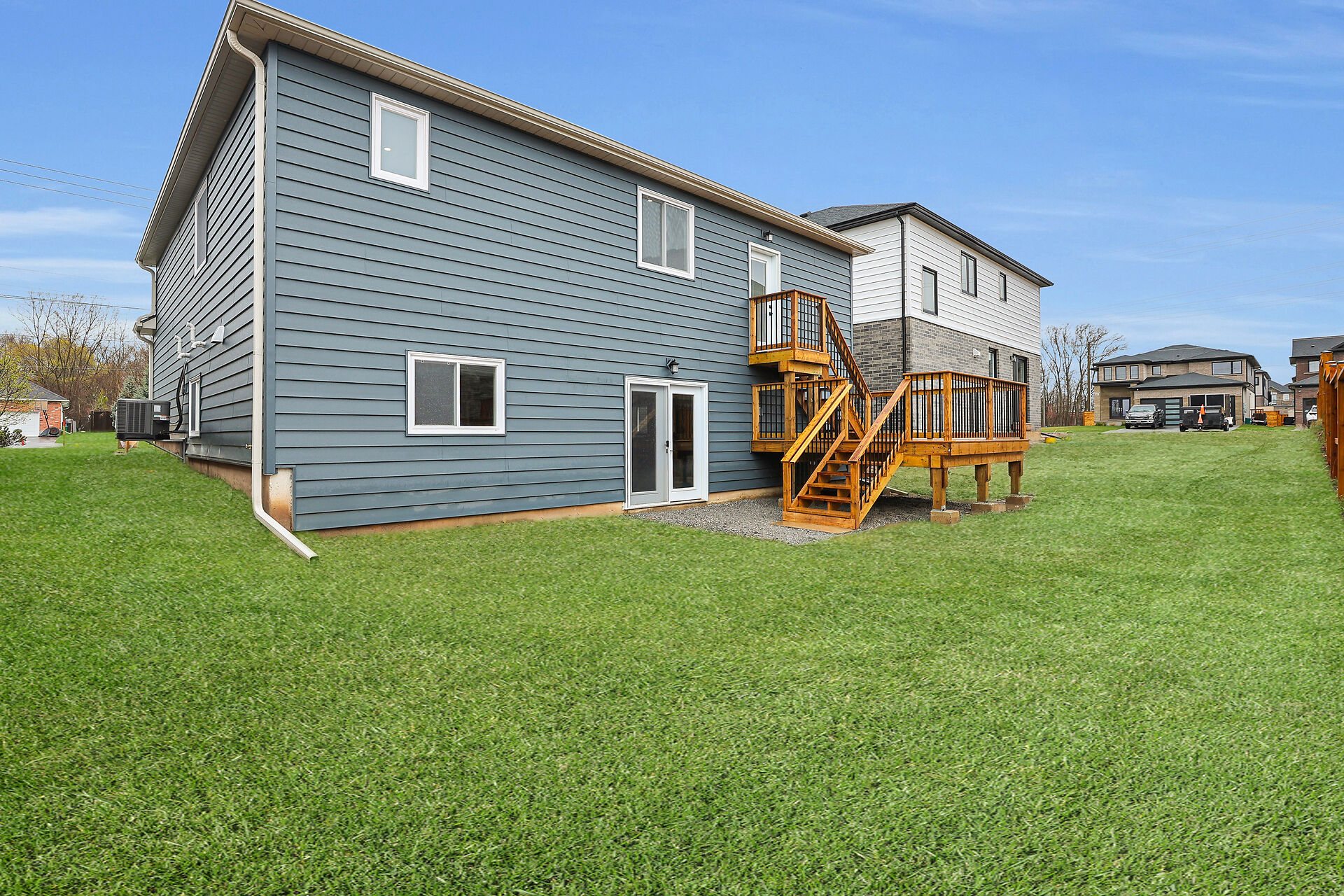 Virtual tour of 28 Ridge Rd S, Ridgeway, Ontario, L0S 1N0