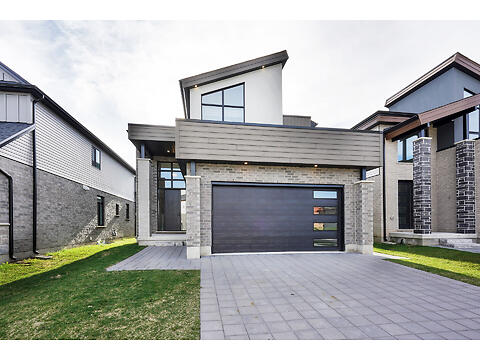 1681 Brayford Avenue virtual tour image