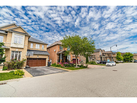 80 Sleightholme Cres virtual tour image