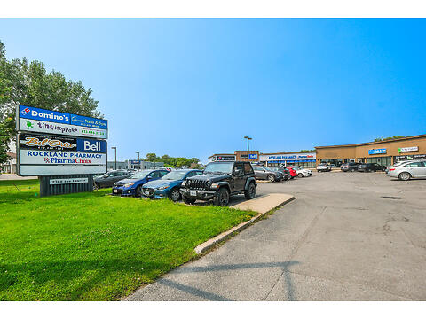 2768 Laurier Street virtual tour image