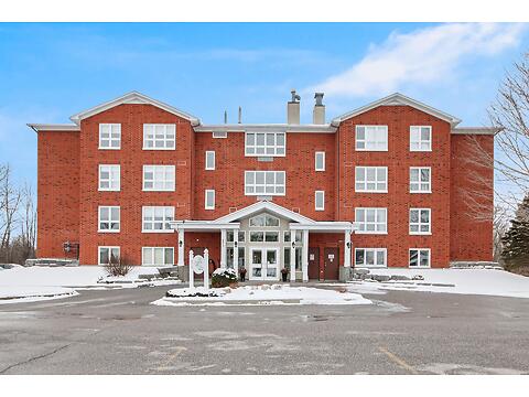 Unit #403-103 North Street virtual tour image