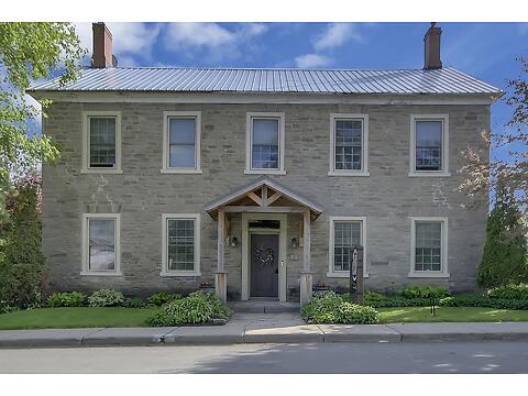 6 Spencer Street virtual tour image