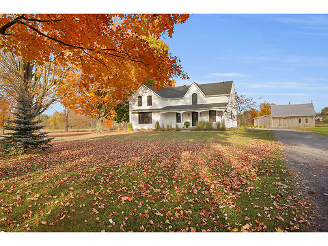 582 West Quarter Townline Road virtual tour image