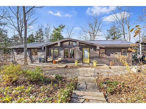 555 Delong Rd virtual tour image