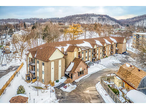 207-20 John St. virtual tour image