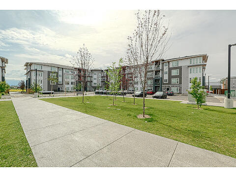 2217-681 Savanna Blvd NE virtual tour image