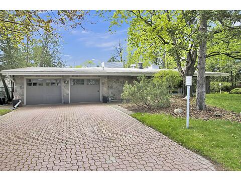 10 Qualicum Street virtual tour image