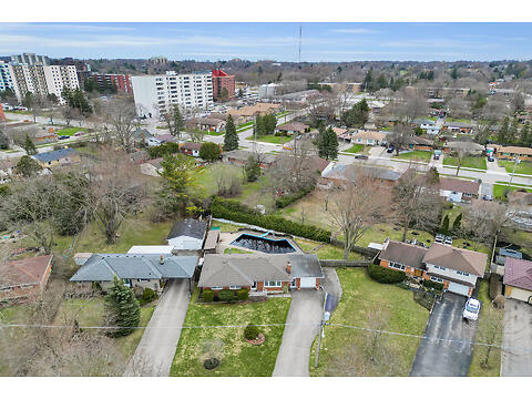 66 Centre Cres  virtual tour image
