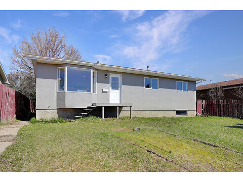 918 Fairford Street E virtual tour image