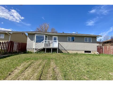 918 Fairford Street E virtual tour image