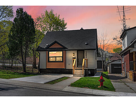 282 Ottawa Street South virtual tour image
