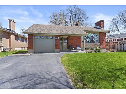 37 Robert Wallace Drive virtual tour image