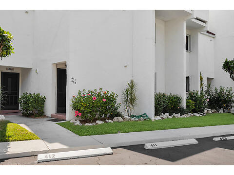 601 W Ocean Dr virtual tour image
