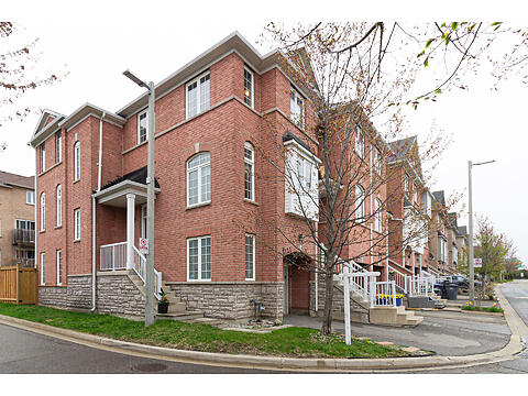 7121 Fairmeadow Cres virtual tour image