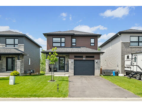 374 Trillium Circle virtual tour image