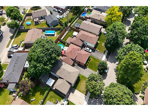 42 Knightswood Crescent virtual tour image