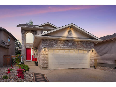 4958 Webster Crescent virtual tour image