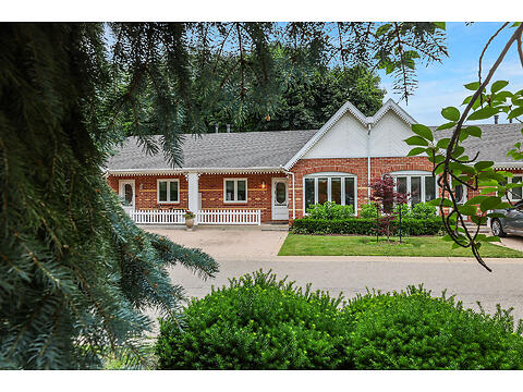 443 Nassau St #7 virtual tour image