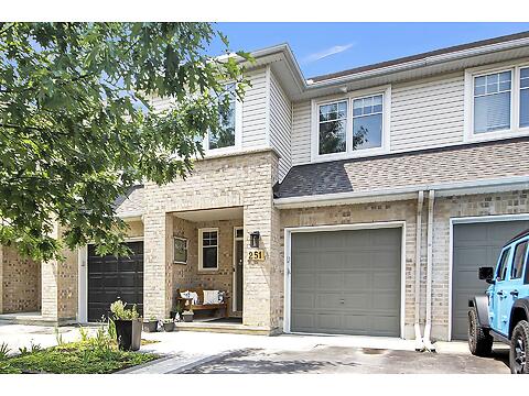 251 Mojave Crescent virtual tour image