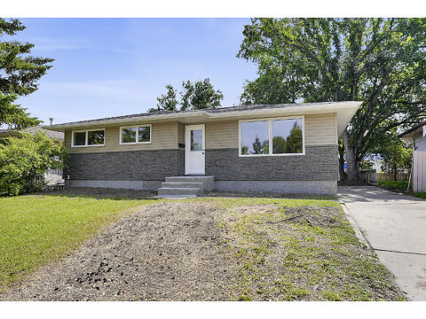 1049 Simcoe Street virtual tour image
