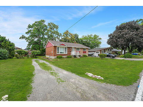 11 Kelson Ave N virtual tour image