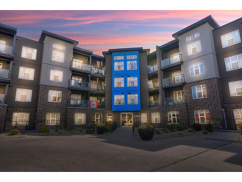 306-5303 Universal Crescent virtual tour image