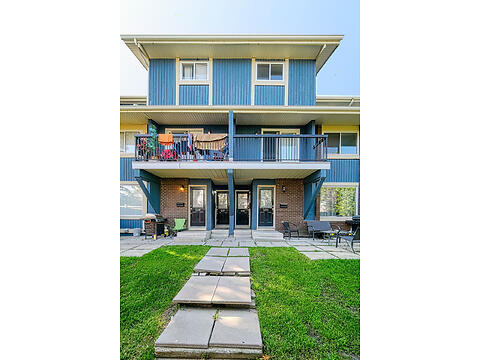 206-2200 Woodview Dr SW virtual tour image