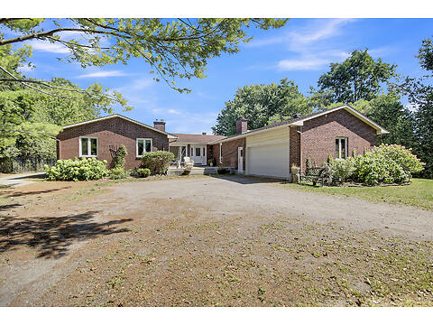 5937 Rideau Valley Dr N virtual tour image