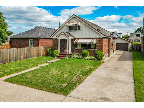 175 Garside Ave S virtual tour image