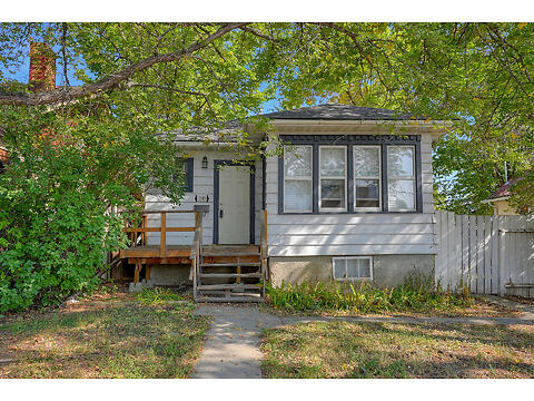 1343 Elphinstone Street virtual tour image
