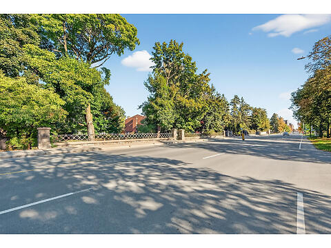 6-635 Richmond Road virtual tour image