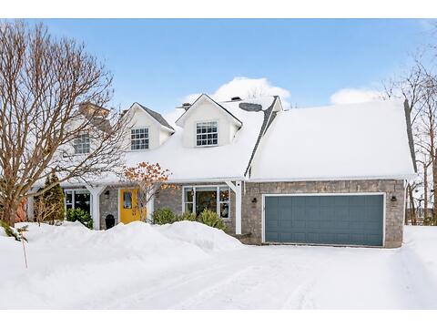 6488 Wheatfield Crescent virtual tour image