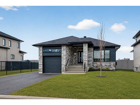 329 Dore Street virtual tour image