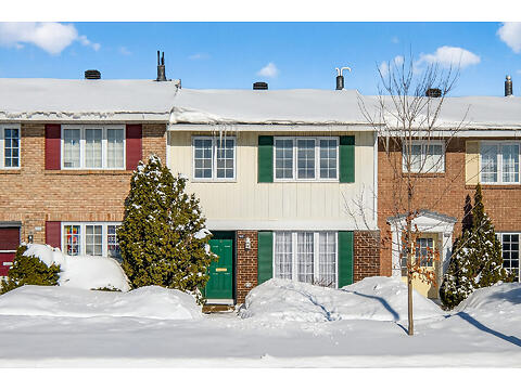 1061 Meadowlands Drive virtual tour image