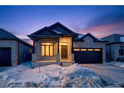 8-383 Daventry Way virtual tour image