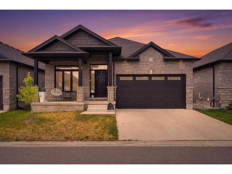 8-383 Daventry Way virtual tour image