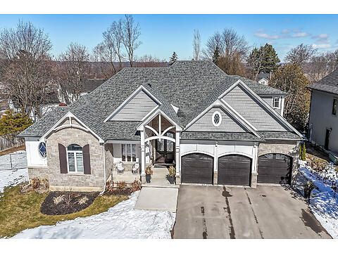 747 Vernon Pl. virtual tour image