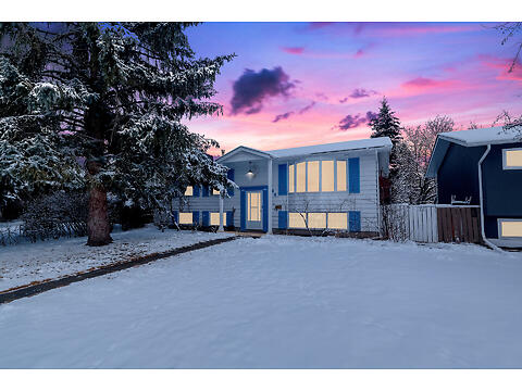 444 Woodland Crescent SE virtual tour image