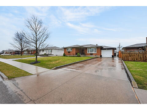 67 McDonald Ave virtual tour image