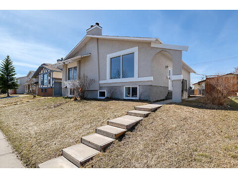 71 Falton Dr NE, Calgary, AB virtual tour image
