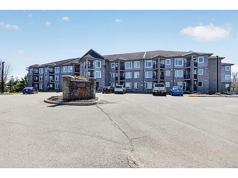 398 Van Buren St virtual tour image