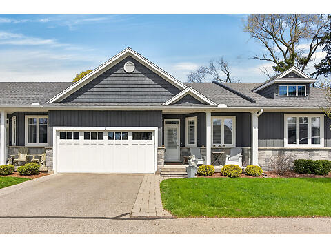 7-418 Nelson St W. virtual tour image