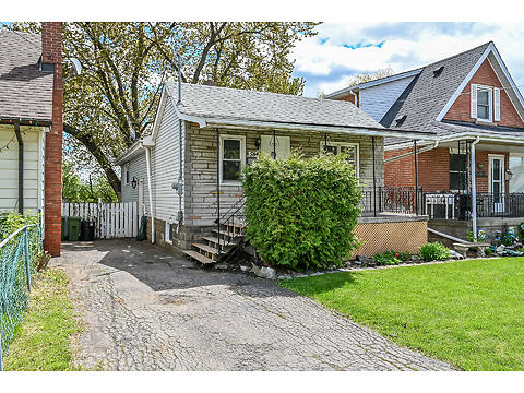584 Waterloo Street virtual tour image