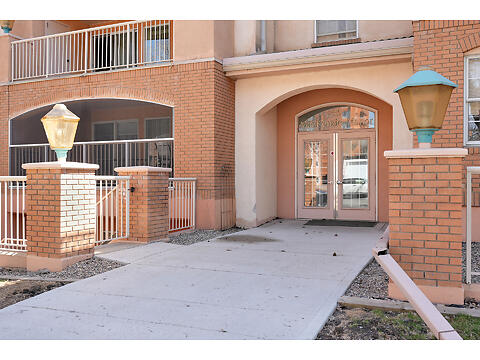 201-2315 Cornwall St. virtual tour image