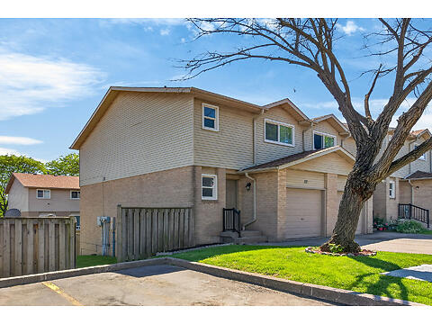 32-15 Derby St. virtual tour image