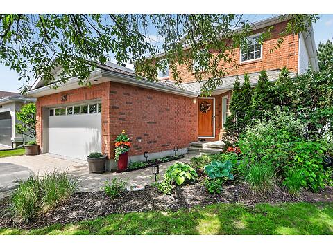 3757 Mountain Meadows Crescent virtual tour image