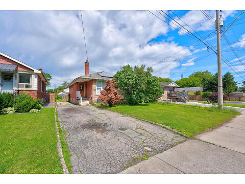 689 Burgess Ave virtual tour image