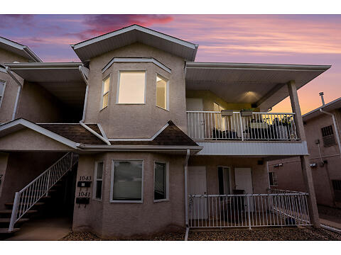 1043 Birchwood Place virtual tour image